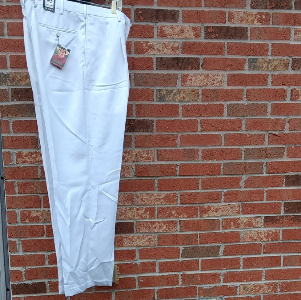 Jos A Bank David Leadbetter Golf White Pants